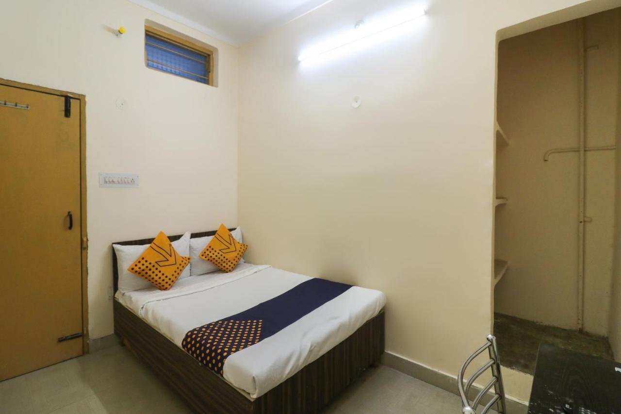 Spot On Negi Home Stay 德拉敦 外观 照片